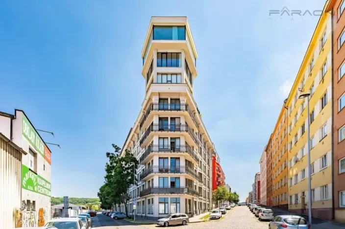 Pronájem obchodního prostoru, Praha - Nusle, Bartoškova, 365 m2