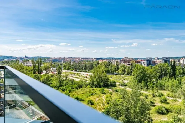 Pronájem bytu 3+kk, Praha - Karlín, Sokolova, 86 m2
