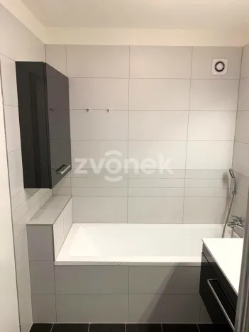 Pronájem bytu 3+1, Zlín, Budovatelská, 68 m2
