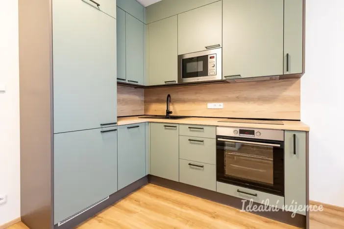 Pronájem bytu 1+kk, Praha - Prosek, Čakovická, 27 m2