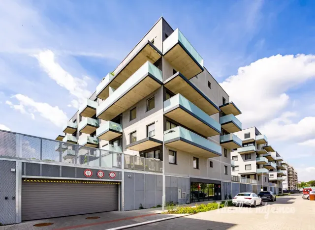 Pronájem bytu 1+kk, Praha - Prosek, Čakovická, 27 m2