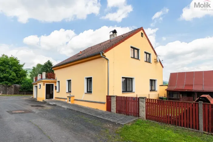 Prodej rodinného domu, Dubí - Drahůnky, B. Němcové, 210 m2