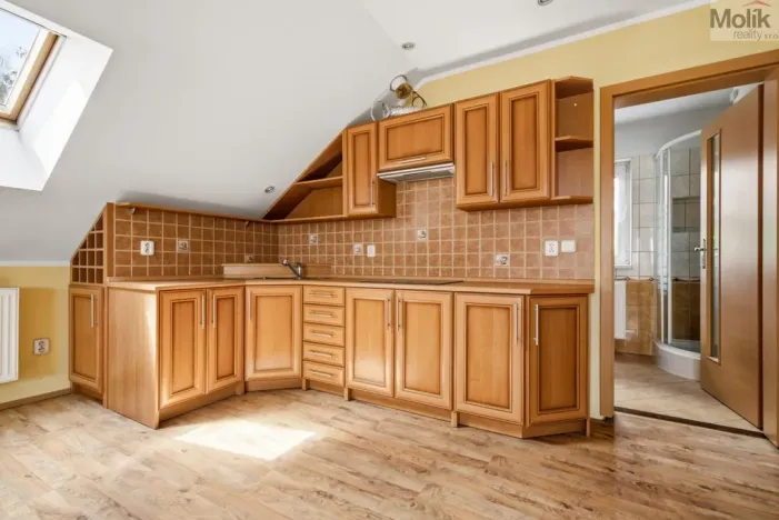 Prodej rodinného domu, Dubí - Drahůnky, B. Němcové, 210 m2