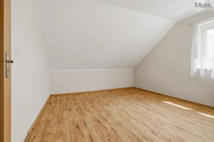 Prodej rodinného domu, Dubí - Drahůnky, B. Němcové, 210 m2