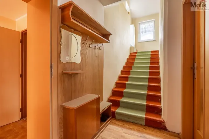 Prodej rodinného domu, Dubí - Drahůnky, B. Němcové, 210 m2