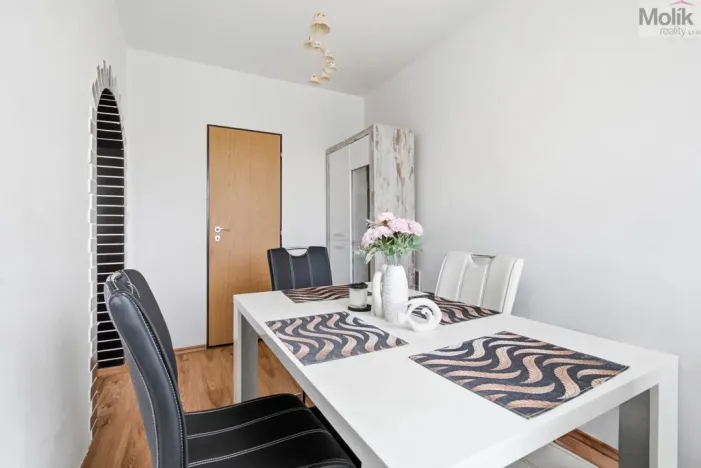 Prodej bytu 4+1, Teplice - Trnovany, Krušnohorská, 83 m2