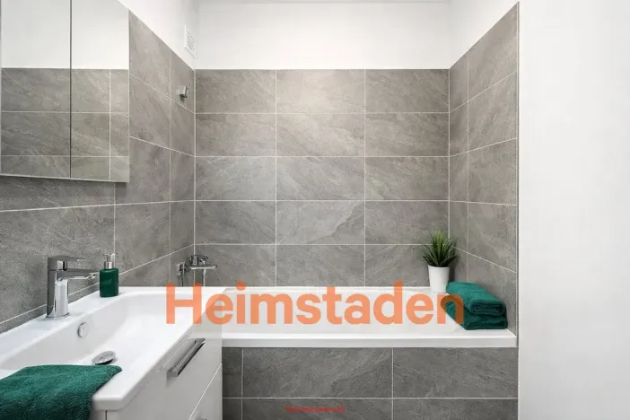 Pronájem bytu 2+kk, Ostrava - Moravská Ostrava, Sokolská třída, 58 m2