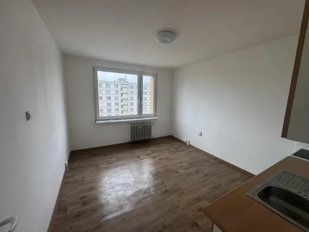 Pronájem bytu 1+kk, Bílina - Teplické Předměstí, Sídliště Za Chlumem, 19 m2