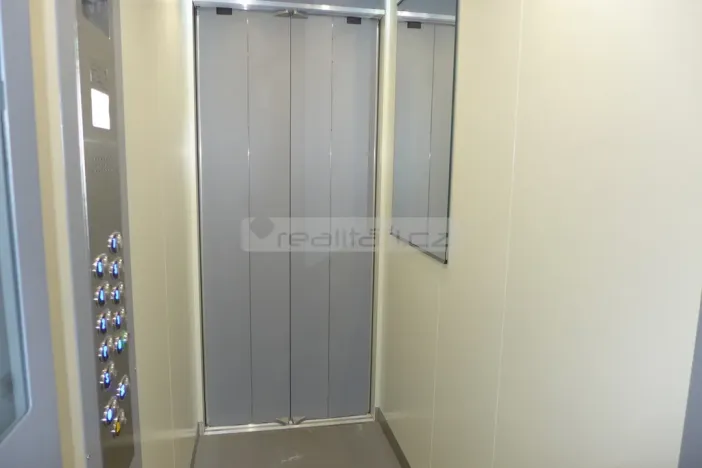 Prodej bytu 1+1, Plzeň - Severní Předměstí, Sokolovská, 40 m2