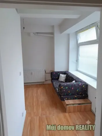 Pronájem obchodního prostoru, Praha - Vysočany, 20 m2