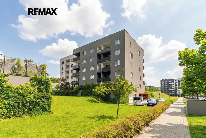 Prodej bytu 2+kk, Praha - Vysočany, Strnadových, 50 m2