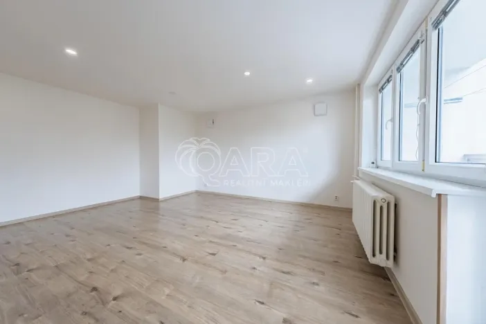 Prodej bytu 3+1, Praha - Satalice, U obory, 78 m2