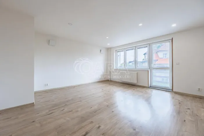 Prodej bytu 3+1, Praha - Satalice, U obory, 78 m2