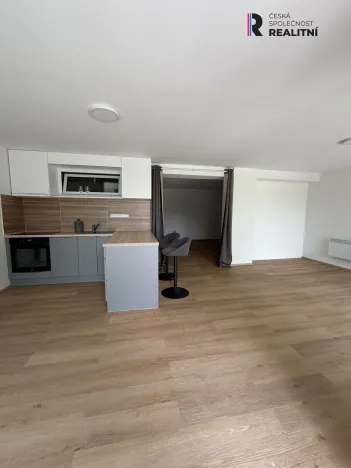Pronájem bytu 1+kk, Žatec, Lounská, 53 m2