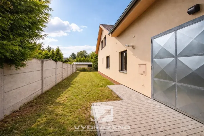 Prodej bytu 5+1, Roztoky, 176 m2