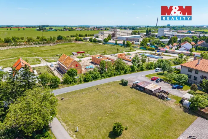 Prodej pozemku pro bydlení, Dvory - Veleliby, 618 m2