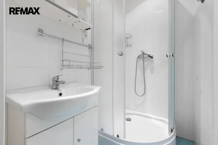 Prodej bytu 1+1, Karlovy Vary - Drahovice, Vítězná, 40 m2