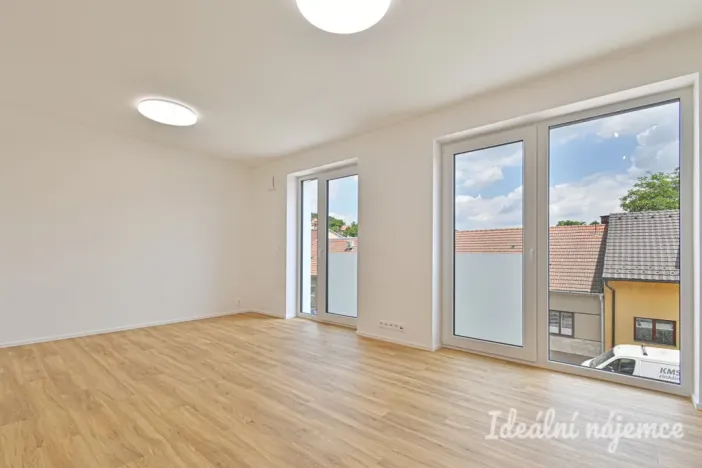 Pronájem bytu 1+kk, Brno, U zoologické zahrady, 37 m2