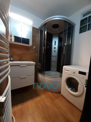 Pronájem bytu 2+1, Praha - Hloubětín, Konzumní, 58 m2