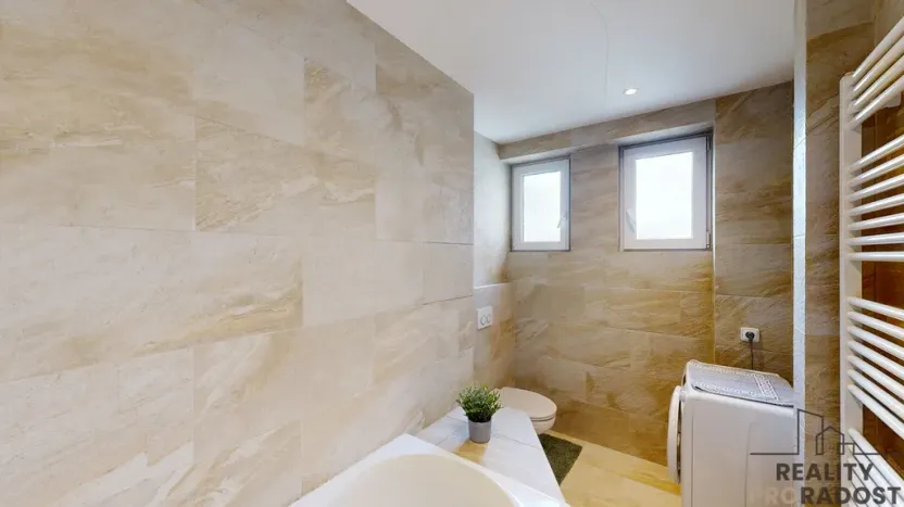 Prodej bytu 3+kk, Praha, Krátká, 60 m2