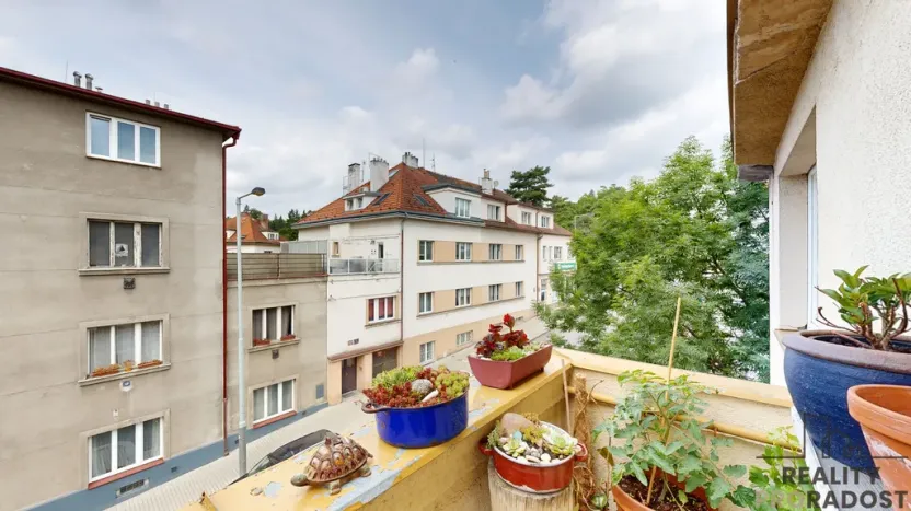 Prodej bytu 3+kk, Praha, Krátká, 60 m2