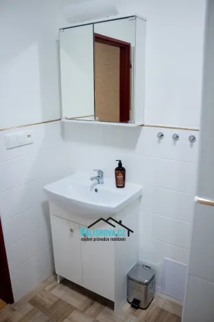 Pronájem bytu 1+kk, Kroměříž, Stoličkova, 28 m2