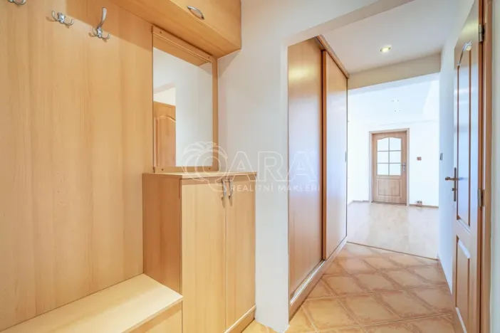 Pronájem bytu 2+1, Kralupy nad Vltavou, sídl. Hůrka, 58 m2