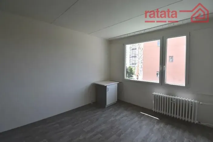 Pronájem bytu 1+1, Chomutov, Kundratická, 33 m2