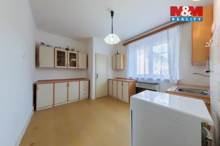 Prodej bytu 2+1, Mariánské Lázně - Úšovice, Kubelíkova, 70 m2