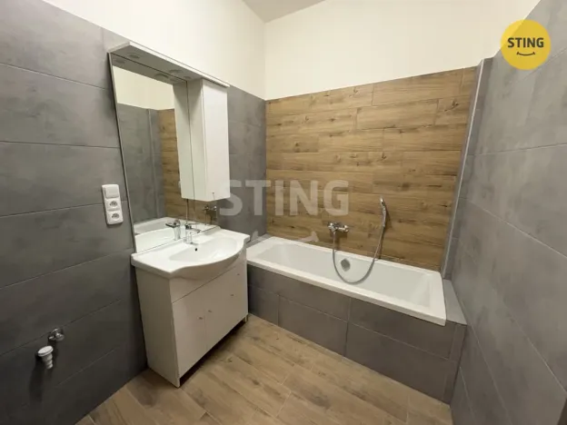 Pronájem bytu 2+kk, Prostějov, Žižkovo nám., 95 m2