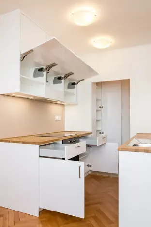 Pronájem bytu 4+kk, Praha - Vokovice, Africká, 77 m2