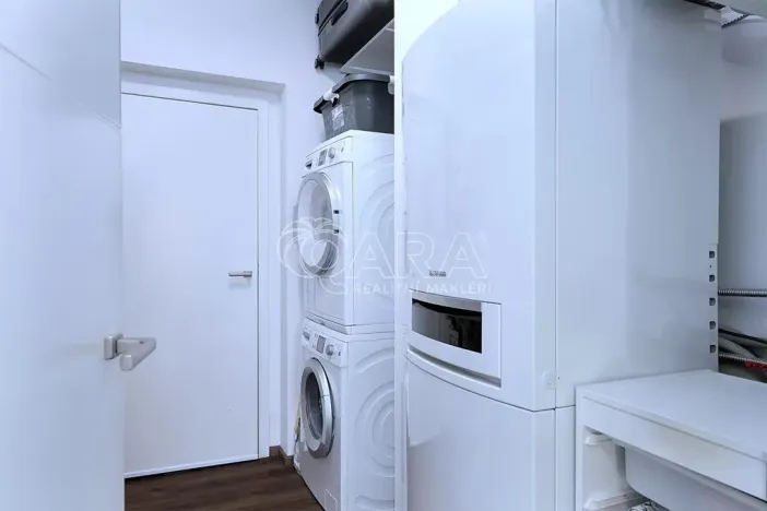 Prodej rodinného domu, Velké Popovice, U Školky, 190 m2