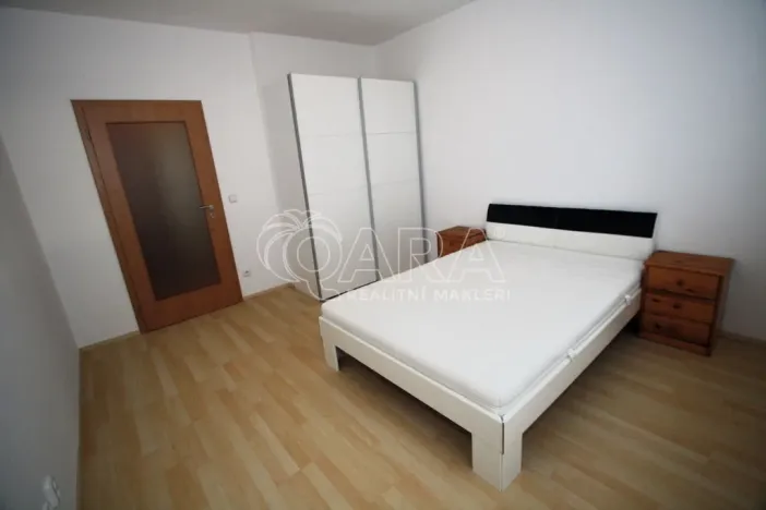 Pronájem bytu 2+1, Praha - Čakovice, U Párníků, 63 m2