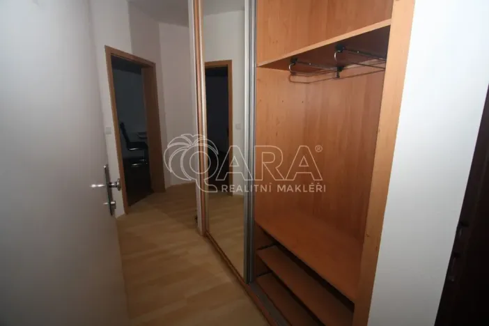 Pronájem bytu 2+1, Praha - Čakovice, U Párníků, 63 m2