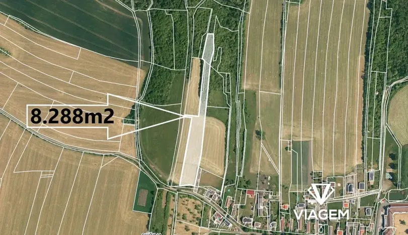 Prodej podílu pozemku pro bydlení, Dobrovice, 2762 m2