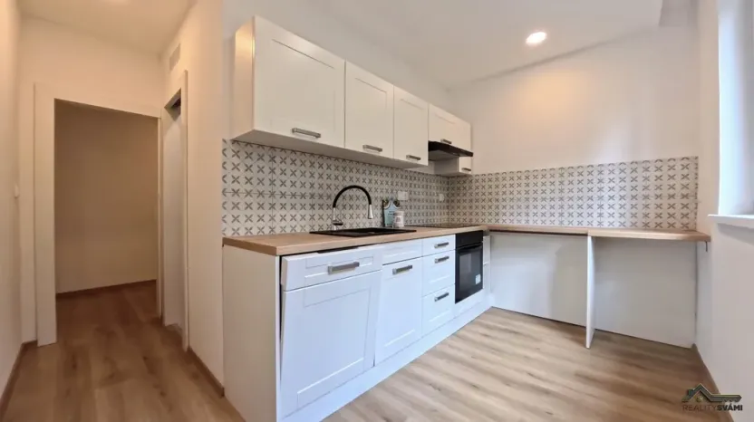 Prodej bytu 2+1, Orlová - Lutyně, Masarykova třída, 63 m2