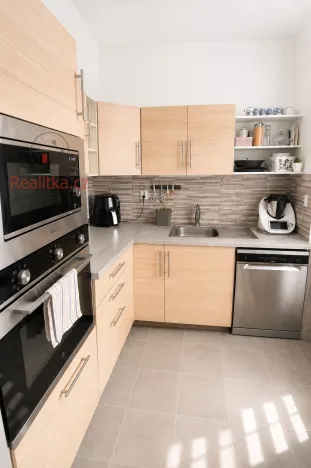 Pronájem bytu 3+1, Neratovice, Čtvercová, 76 m2