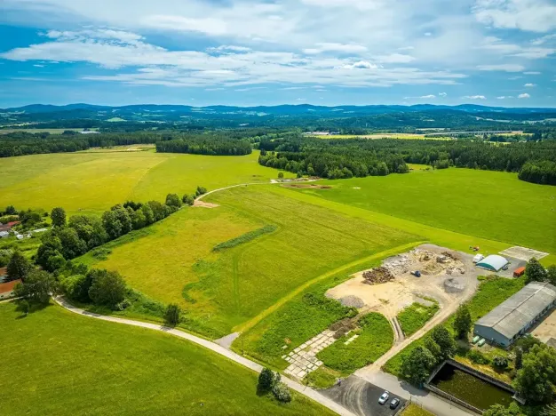 Prodej komerčního pozemku, Omlenice, 2175 m2