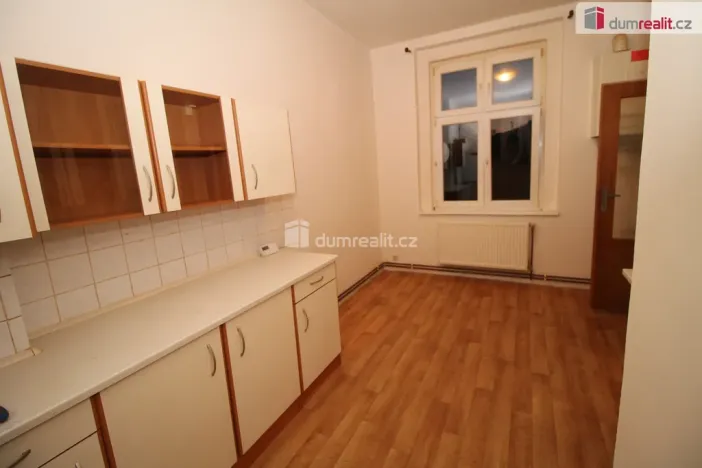 Pronájem bytu 2+1, Karlovy Vary - Rybáře, Lad. Koubka, 60 m2