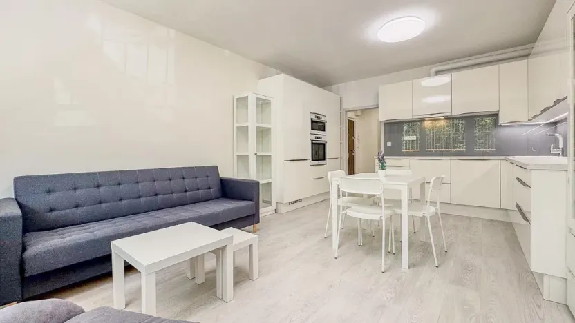 Pronájem bytu 2+kk, Praha - Hlubočepy, Gabinova, 47 m2