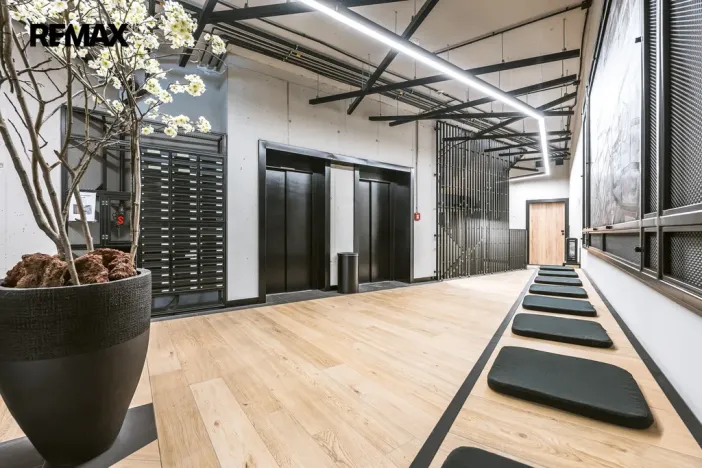 Pronájem bytu 1+kk, Praha - Vršovice, Krymská, 26 m2