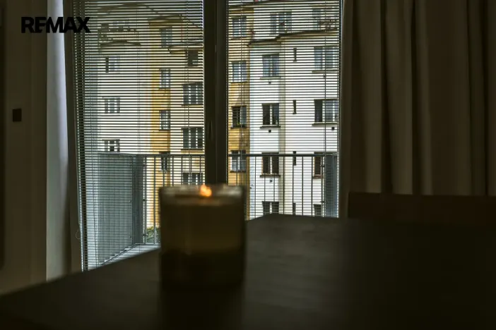 Pronájem bytu 1+kk, Praha - Vršovice, Krymská, 26 m2