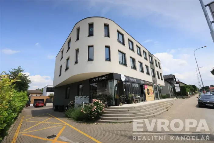 Pronájem bytu 1+kk, Říčany - Radošovice, Černokostelecká, 32 m2