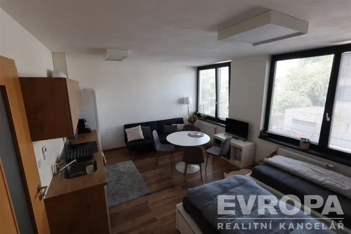 Pronájem bytu 1+kk, Říčany - Radošovice, Černokostelecká, 32 m2