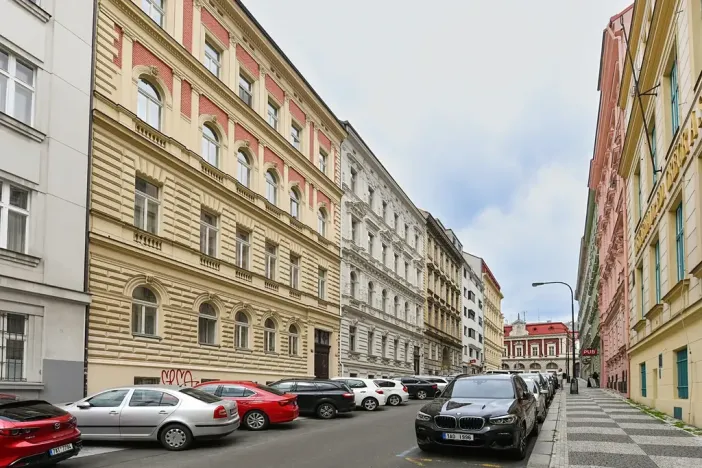 Prodej bytu 2+kk, Praha - Nové Město, Hálkova, 49 m2