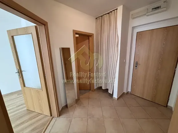 Pronájem bytu 2+kk, Plzeň, Plzenecká, 42 m2