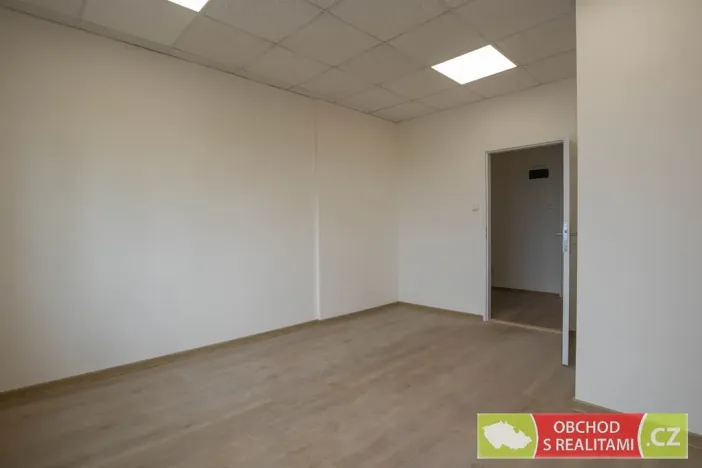 Pronájem kanceláře, Říčany, 17. listopadu, 24 m2