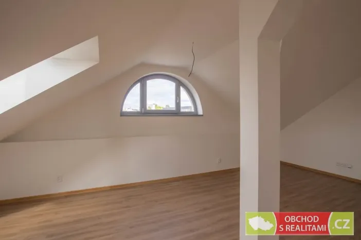 Pronájem kanceláře, Říčany, 17. listopadu, 61 m2