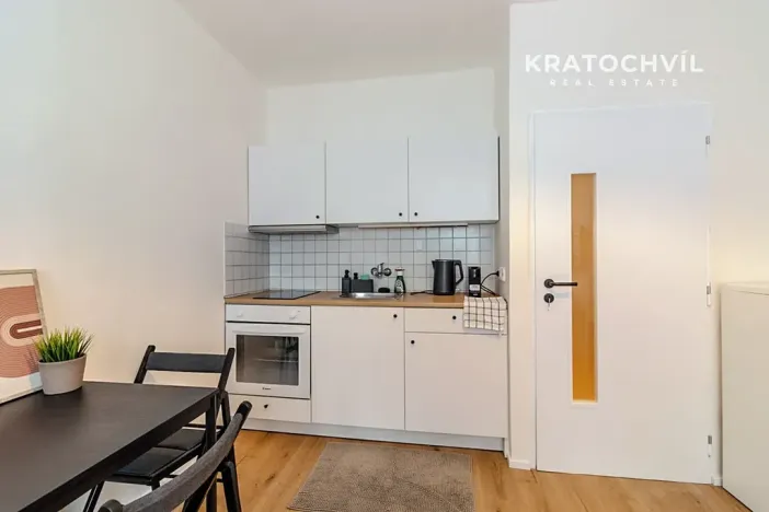 Prodej bytu 1+kk, Praha - Malešice, Počernická, 24 m2