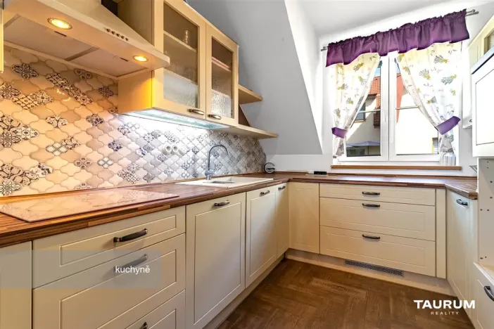 Prodej bytu 3+kk, Tlučná, U Špejcharu, 78 m2